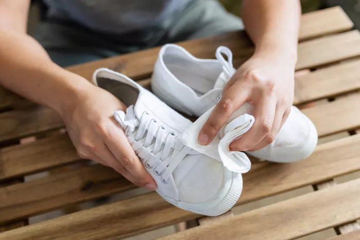 How to clean white fake leather shoes discount