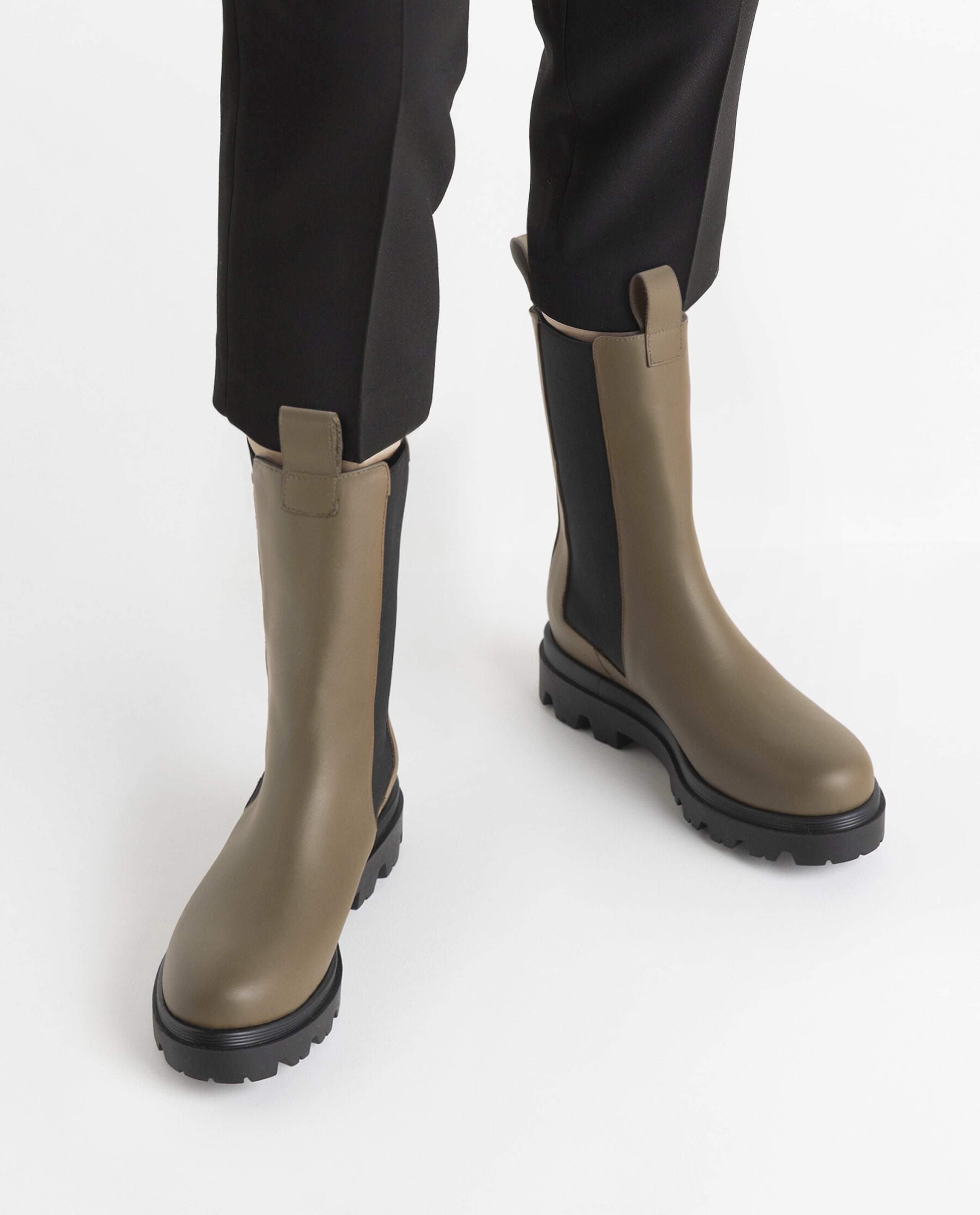 Lia Brown Leather Chelsea Boots 20010813901-006 - 06