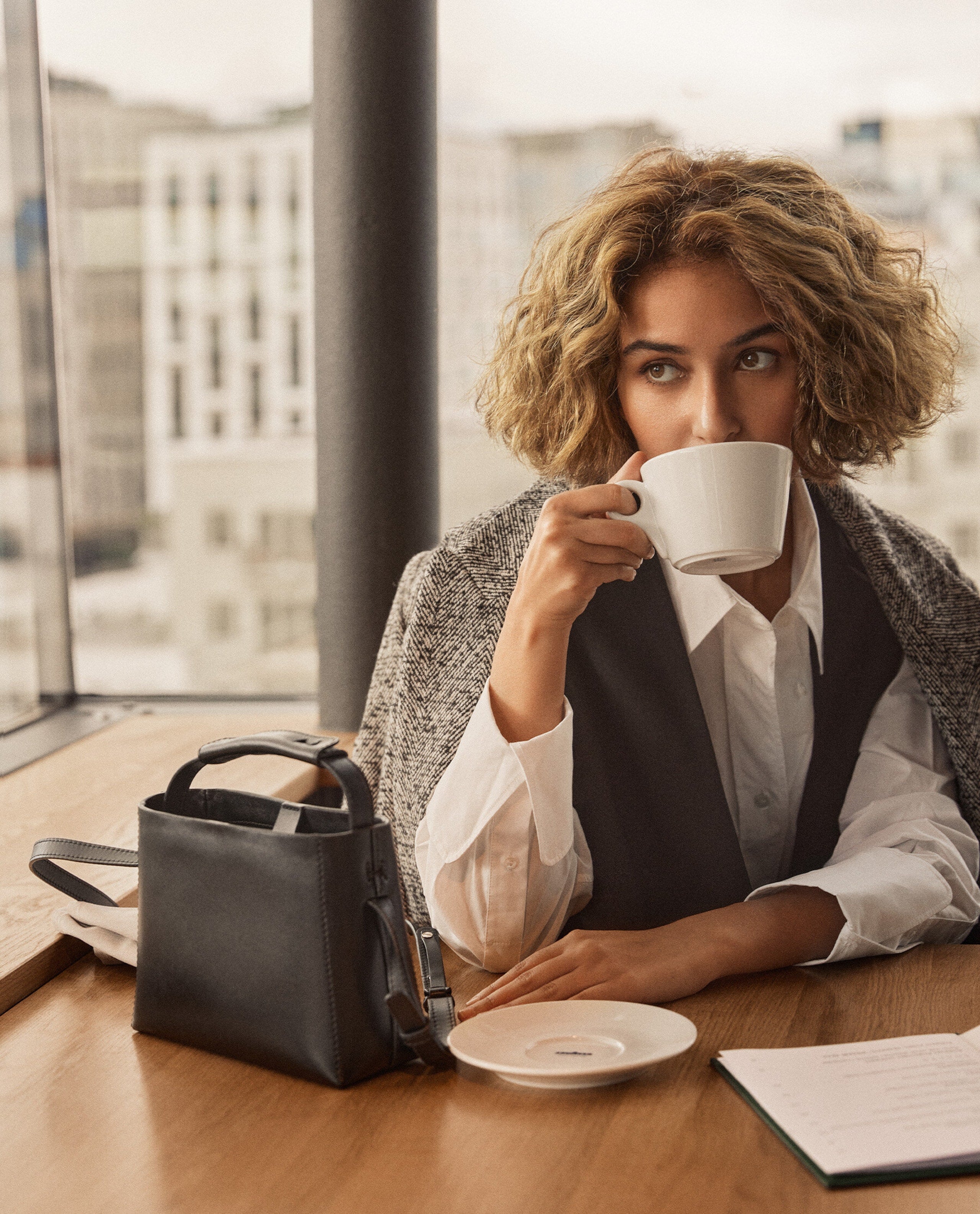 Hedda Mini Black Leather Hand Bag 22011021501 - 2