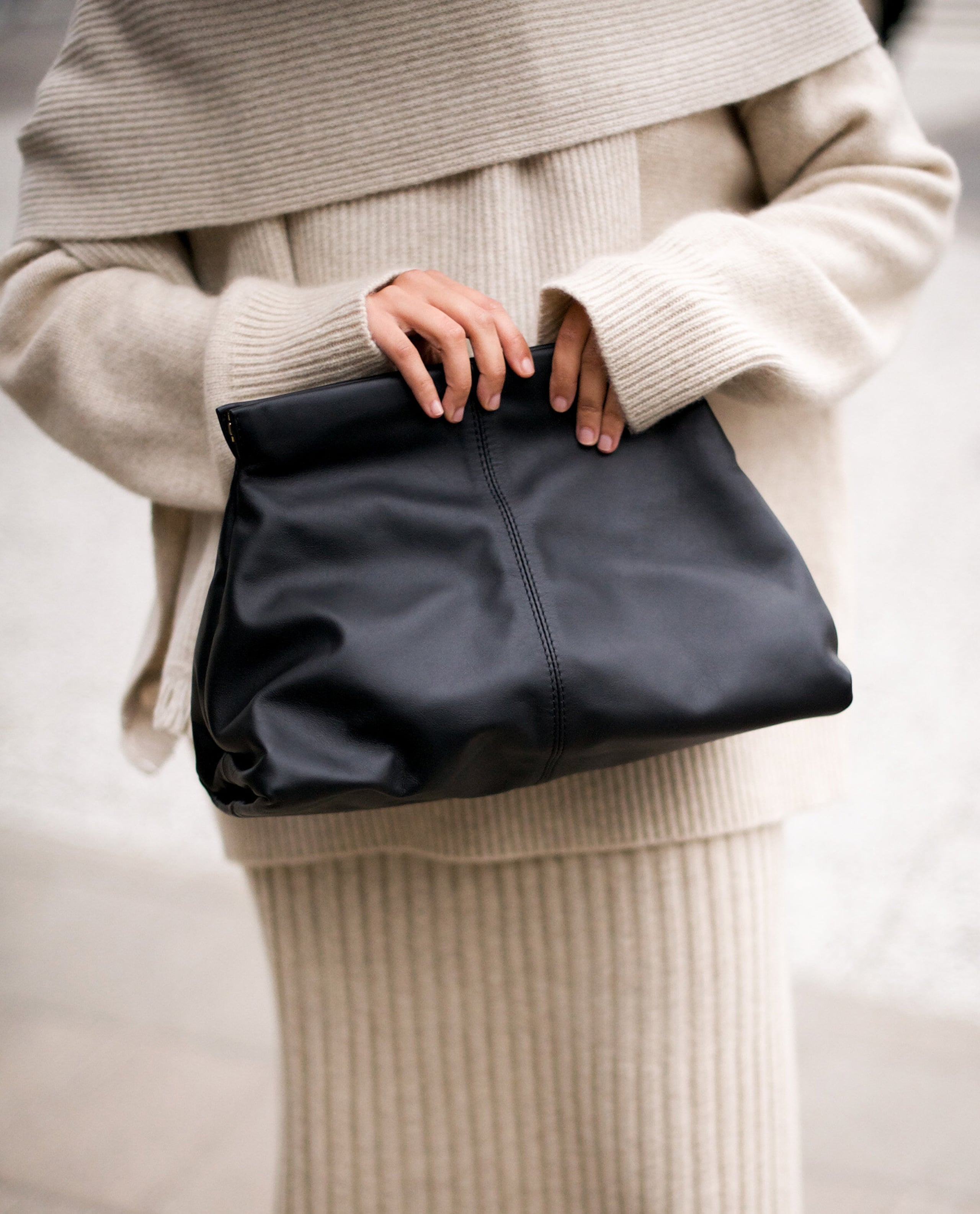 Clay Black Clutch Bag 22011022001 - 2