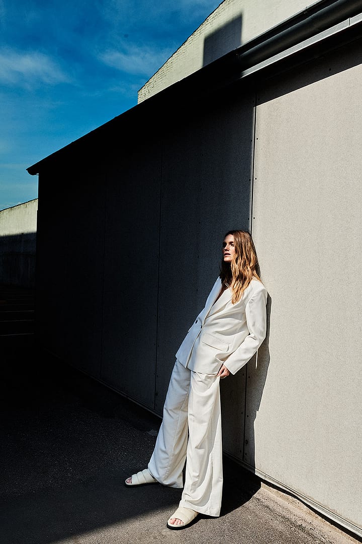 Marley Off White Leather Puffy Sandals 22-021-011 - OFF - 6