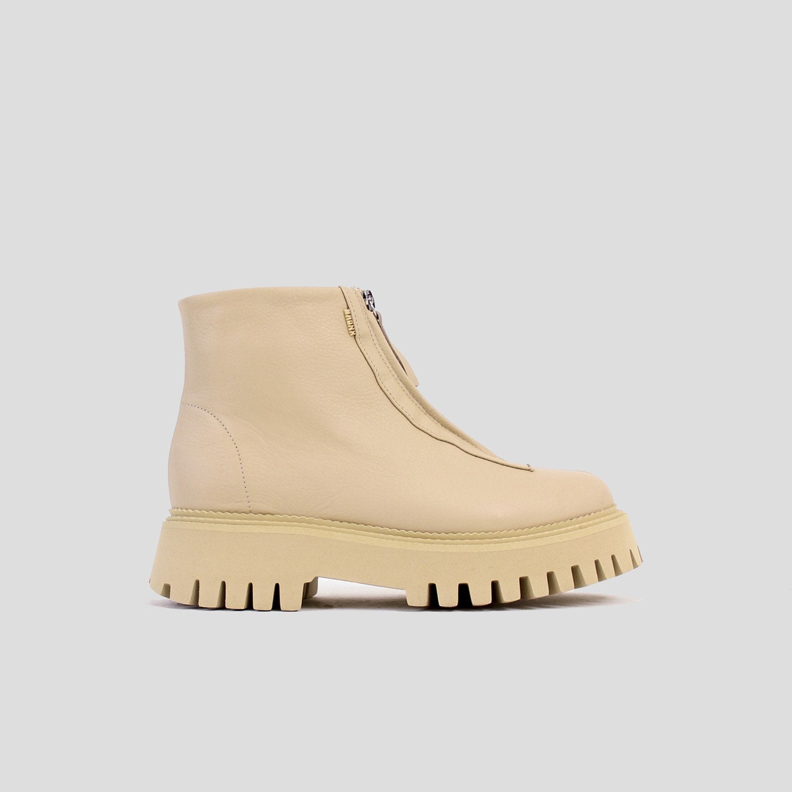 Groovy Front Zip Camel Boots 47369-A25 - 13