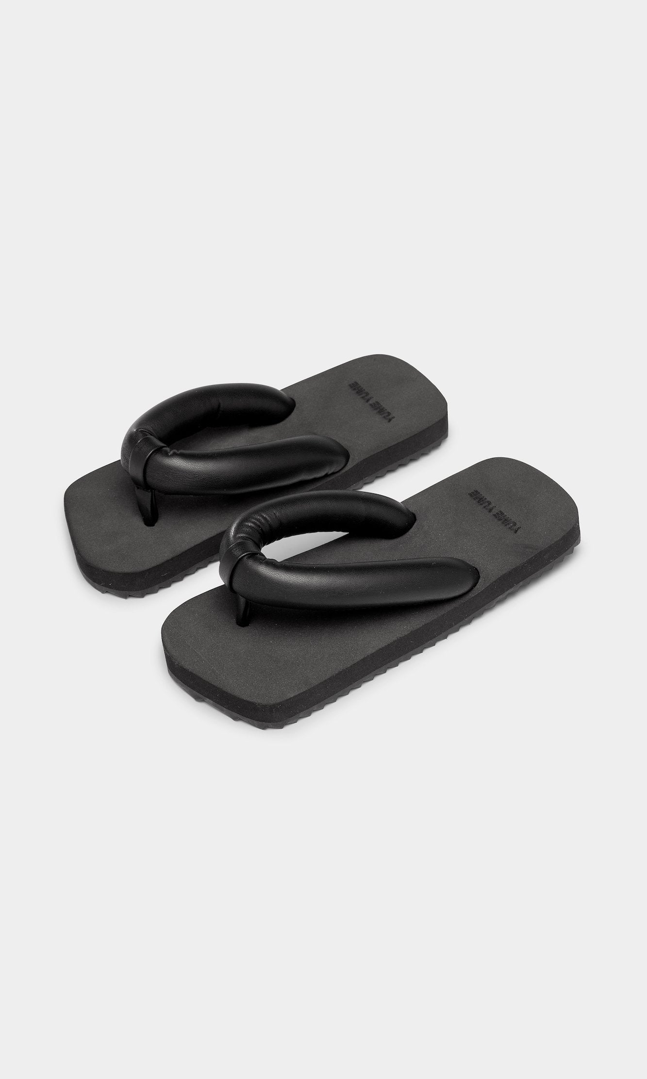 Suki Black Flip Flops PF0002 - 7