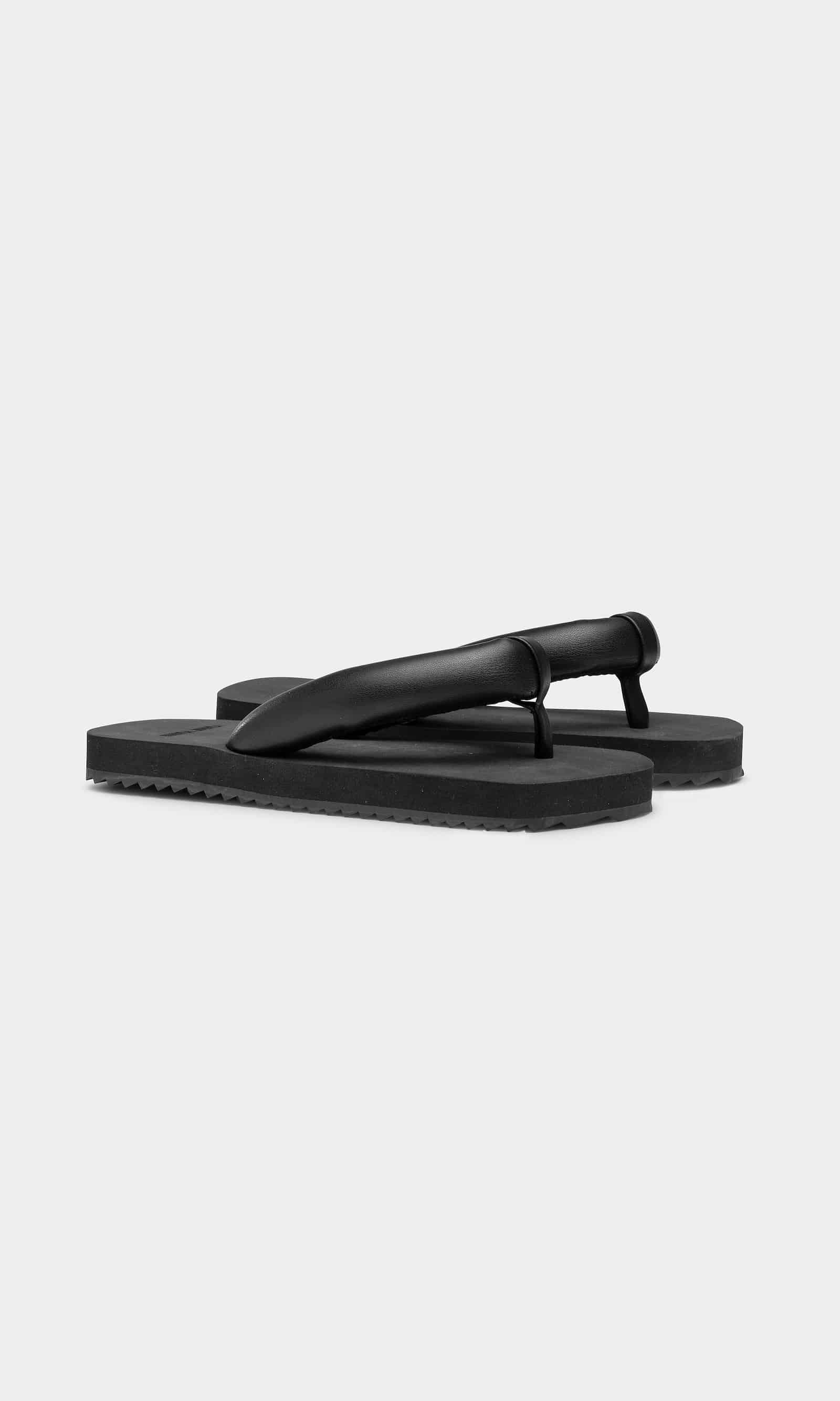 Suki Black Flip Flops PF0002 - 6