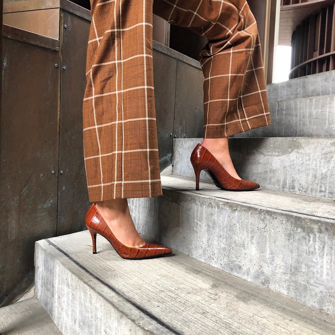 Vita Brown Croco Heels - 2