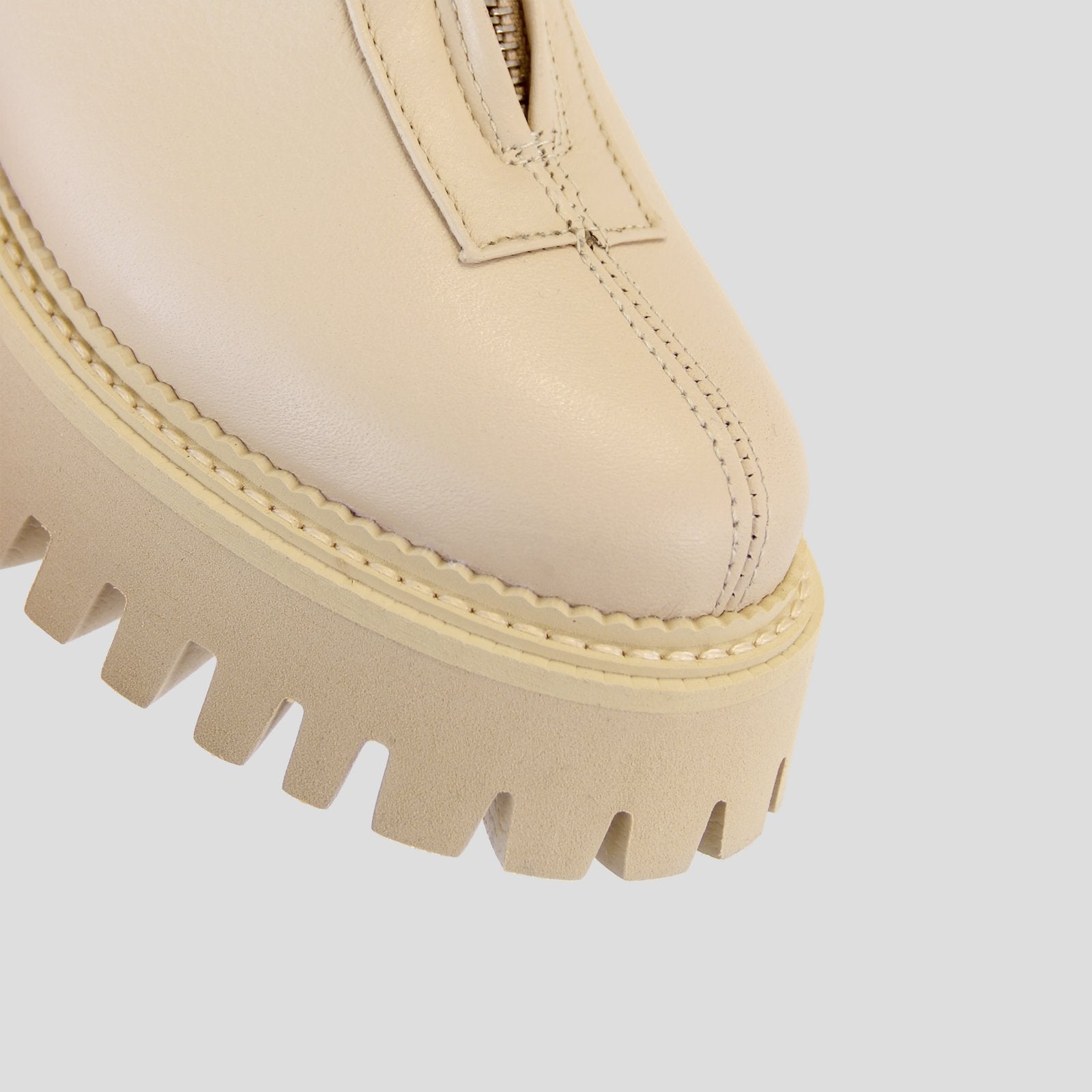 Groovy Front Zip Camel Boots 47369-A25 - 06