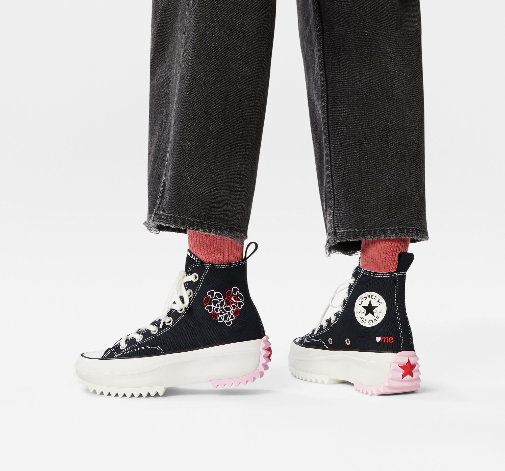 Run Star Hike Hi Embroidered Hearts A01598C - 8