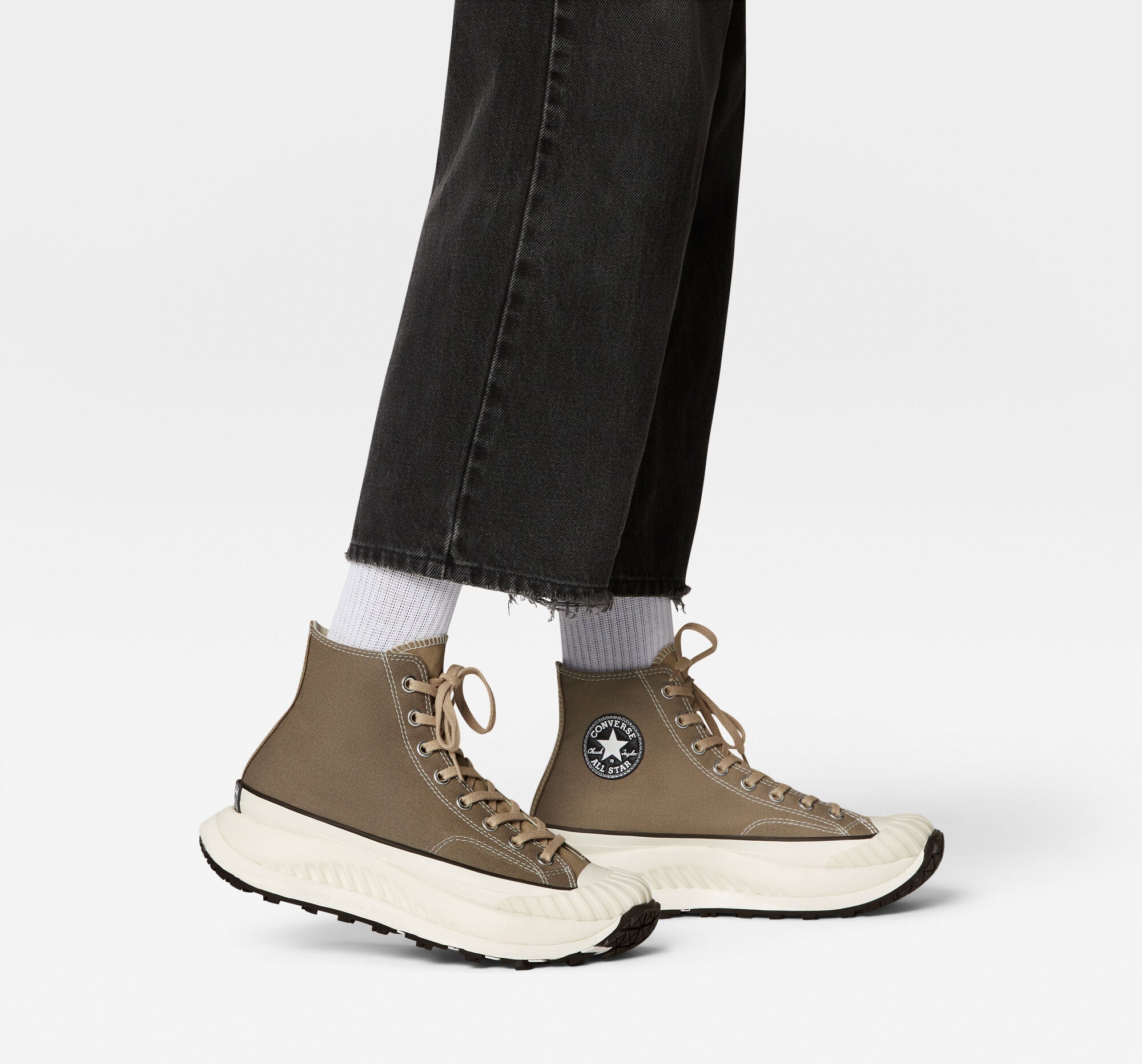 Chuck 70 AT-CX Future Comfort in Sandalwood A02528C -2