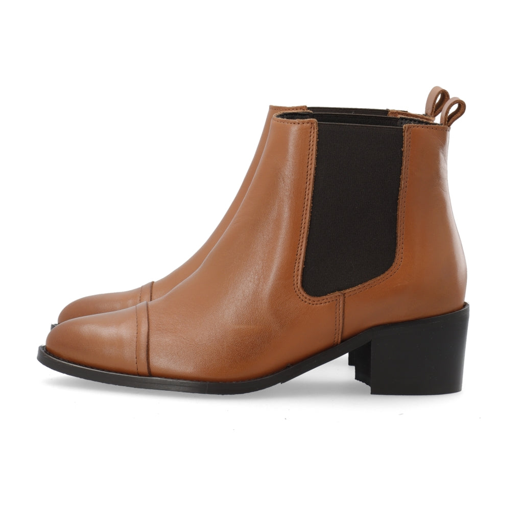 Bianco BIACAROL Dress Chelsea Chelsea Cognac