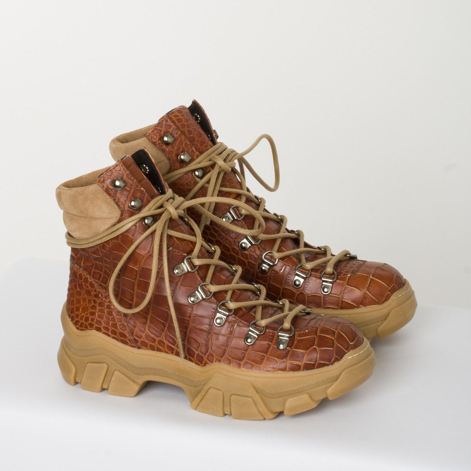 ELIOSA CROCCO BROWN-1 Track - 9