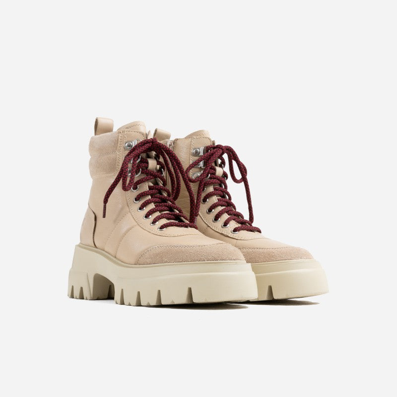 O Tizz Camel Outdoor Boots Track