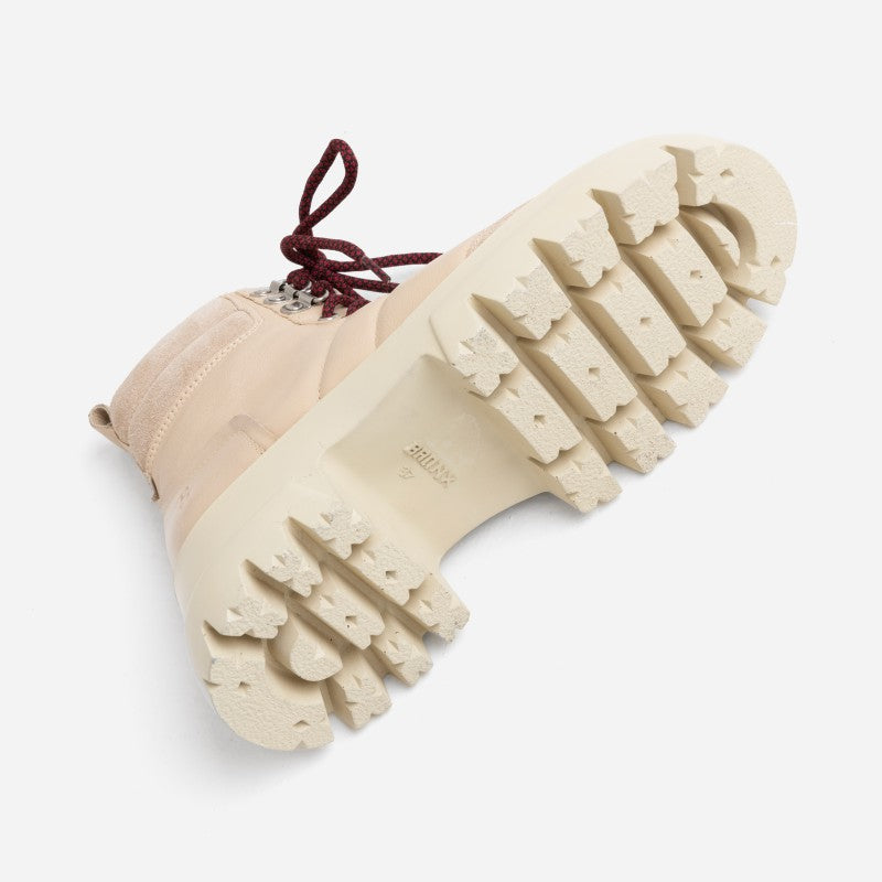 O Tizz Camel Outdoor Boots Track