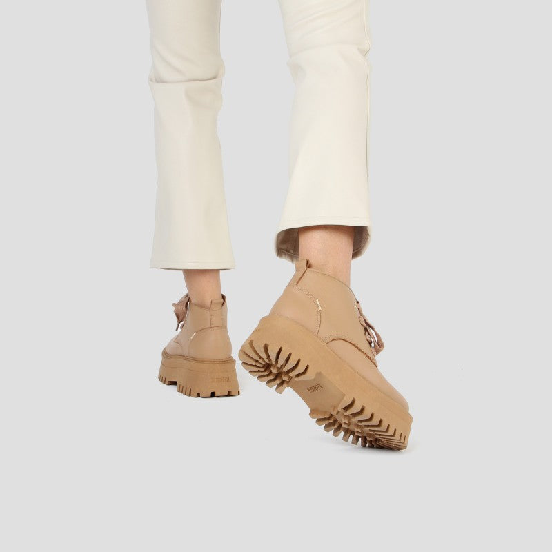 Groovy Lace Up Dark Camel Low Boots 47414-A3586 - 7