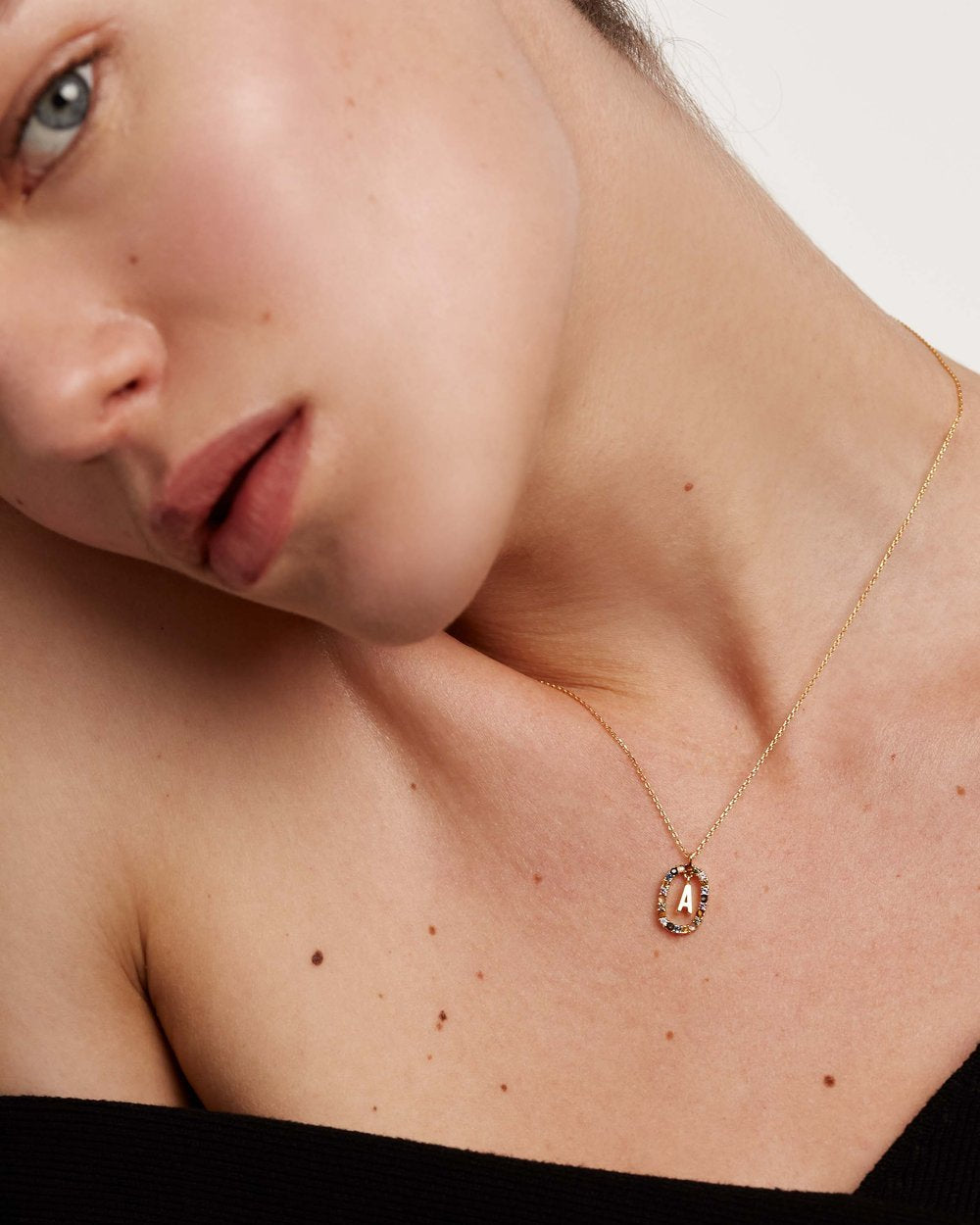Letter A Circle Necklace CO01-260-U - 07