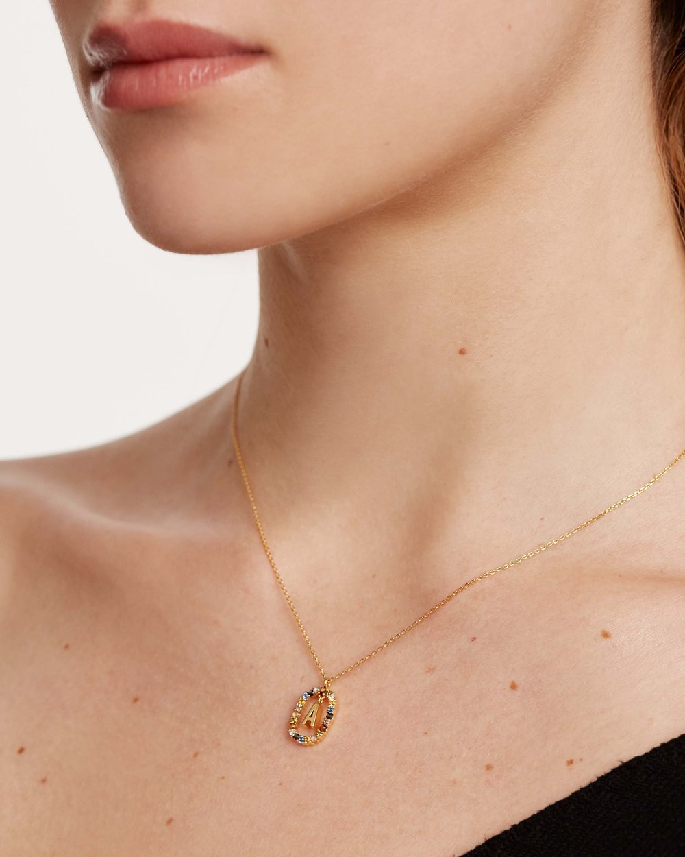 Letter A Circle Necklace CO01-260-U - 08