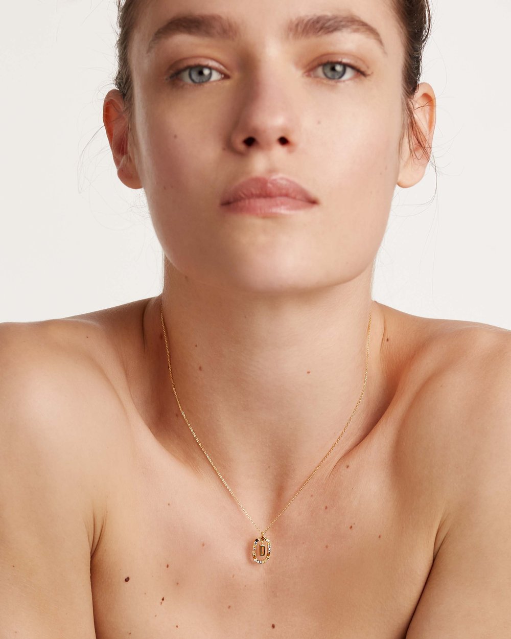 Letter D Circle Necklace CO01-263-U - 05