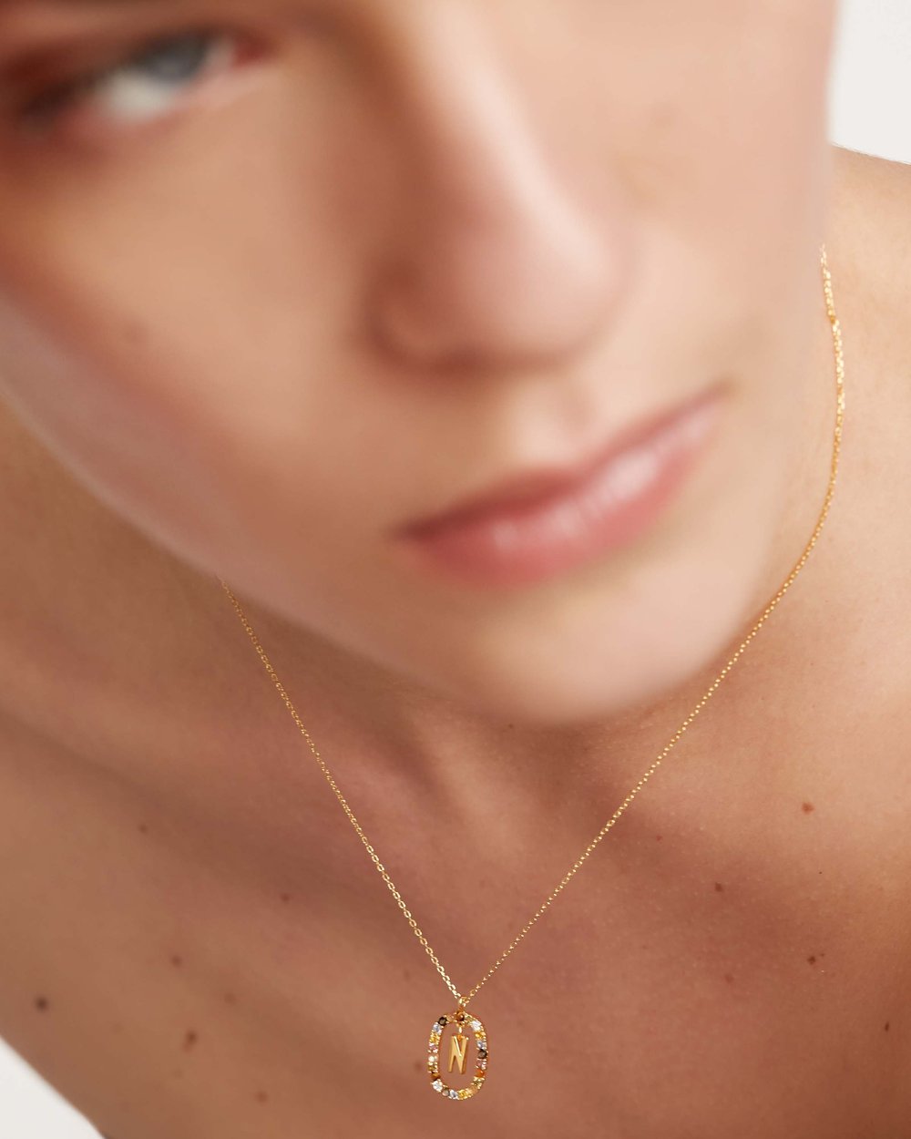 Letter N Circle Necklace CO01-273-U - 03