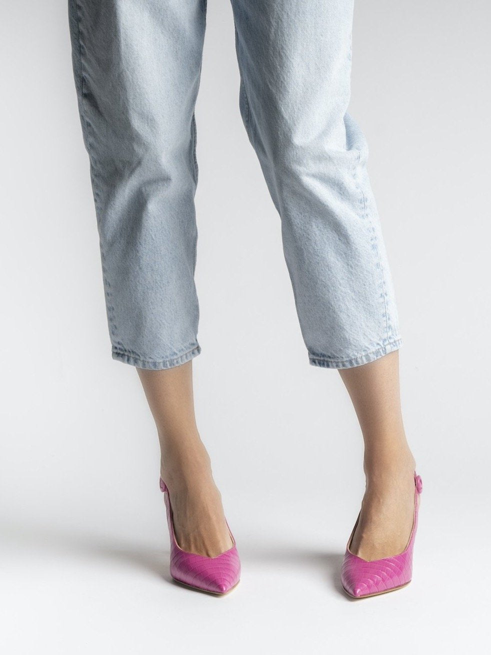 Cocco Fuchsia Sling Back Pumps Heels - 6
