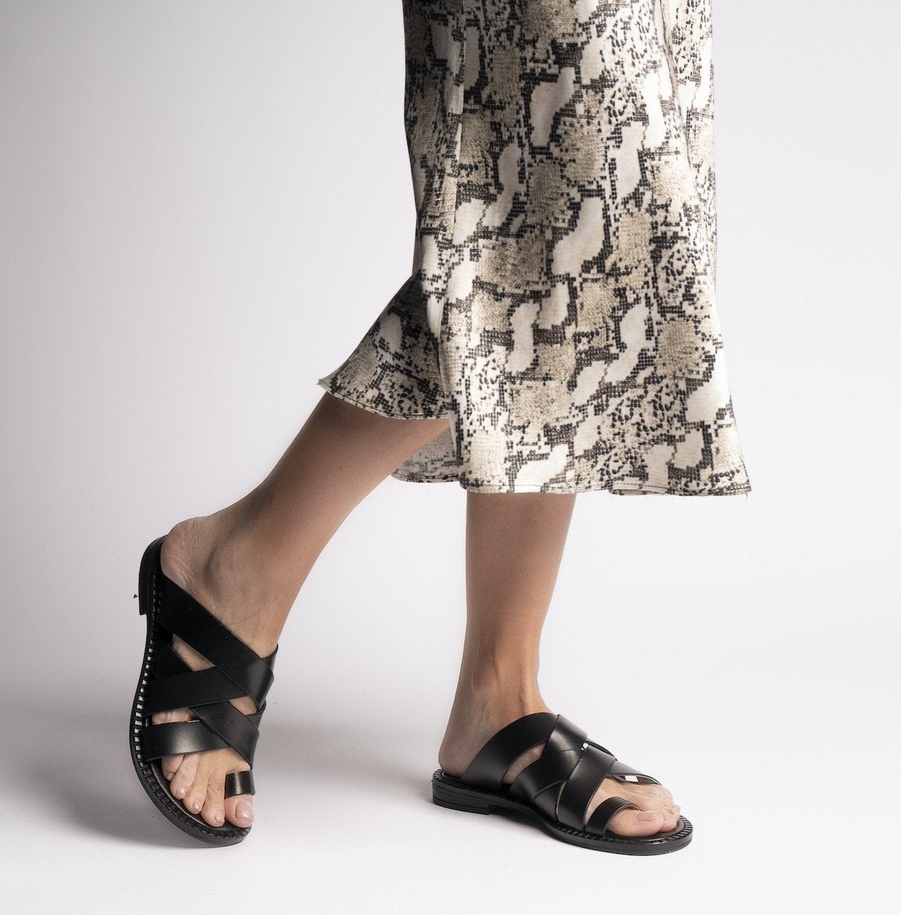 Hannah Black Gladiator Sandals - 8