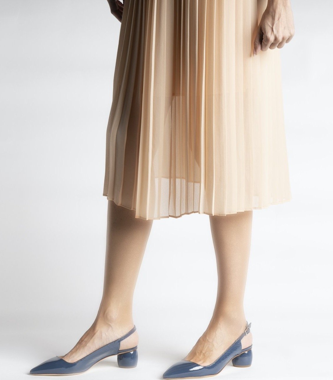 Naplak Leather Slingback Shoes In Navy Heels - 7