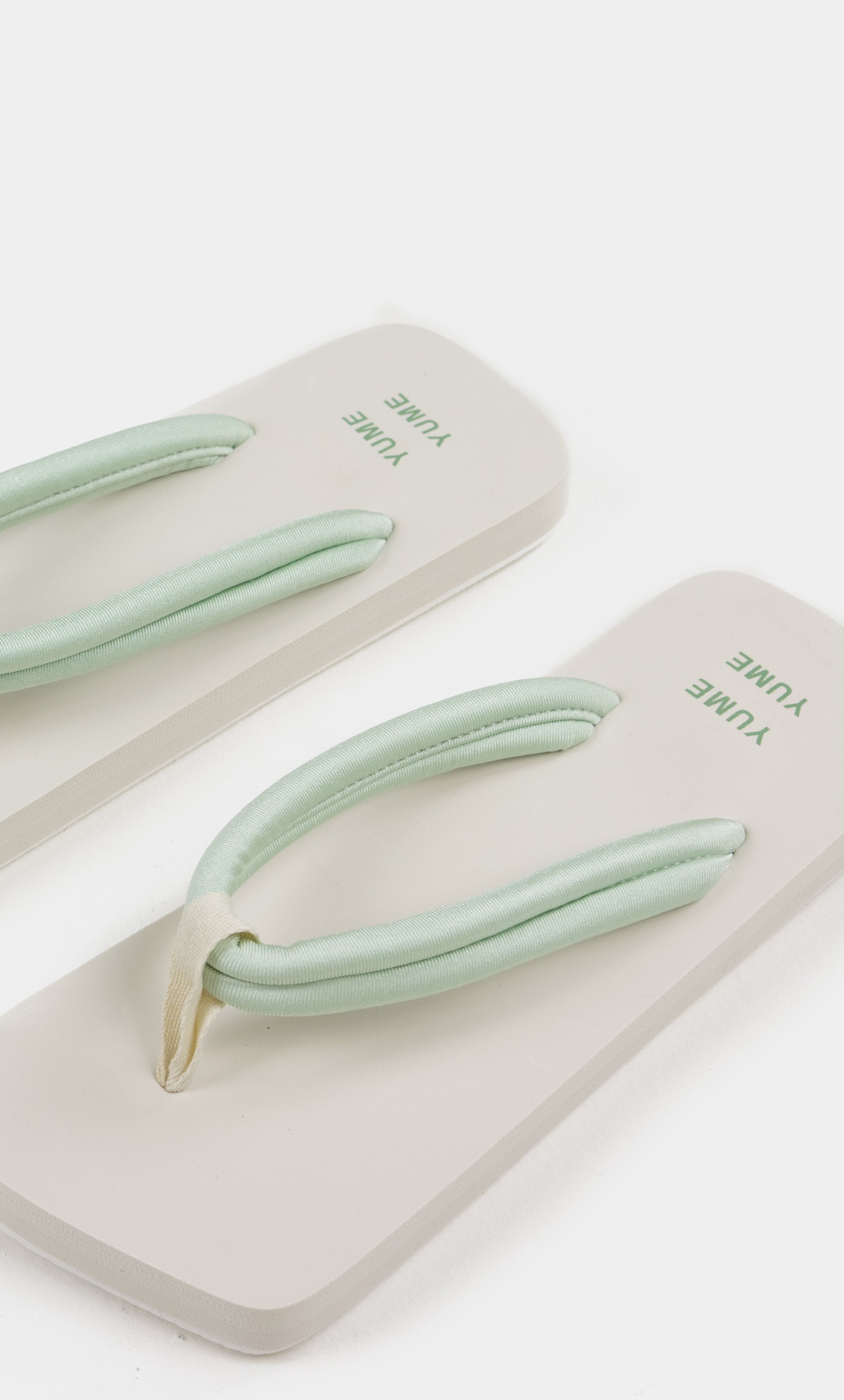 Xigy Cyber Coconut Lily Flip Flops F0018 - 2