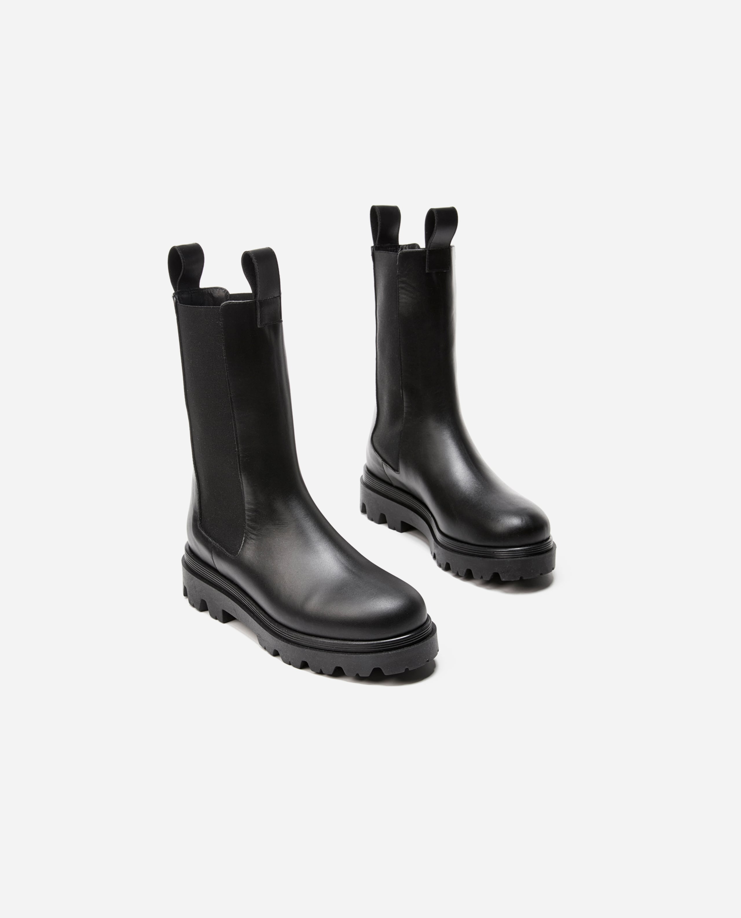 Lia Black Leather Chelsea Boots 20020813901-001 -03