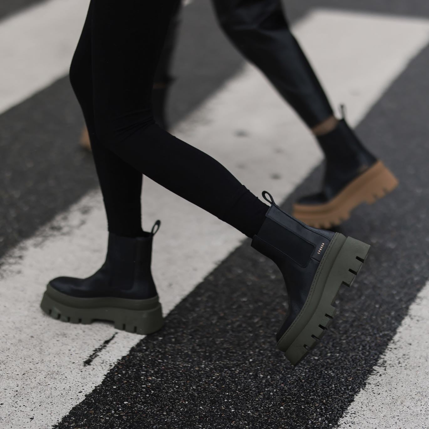 Vitello Black Green Chelsea Boots CPH686_GREEN -8