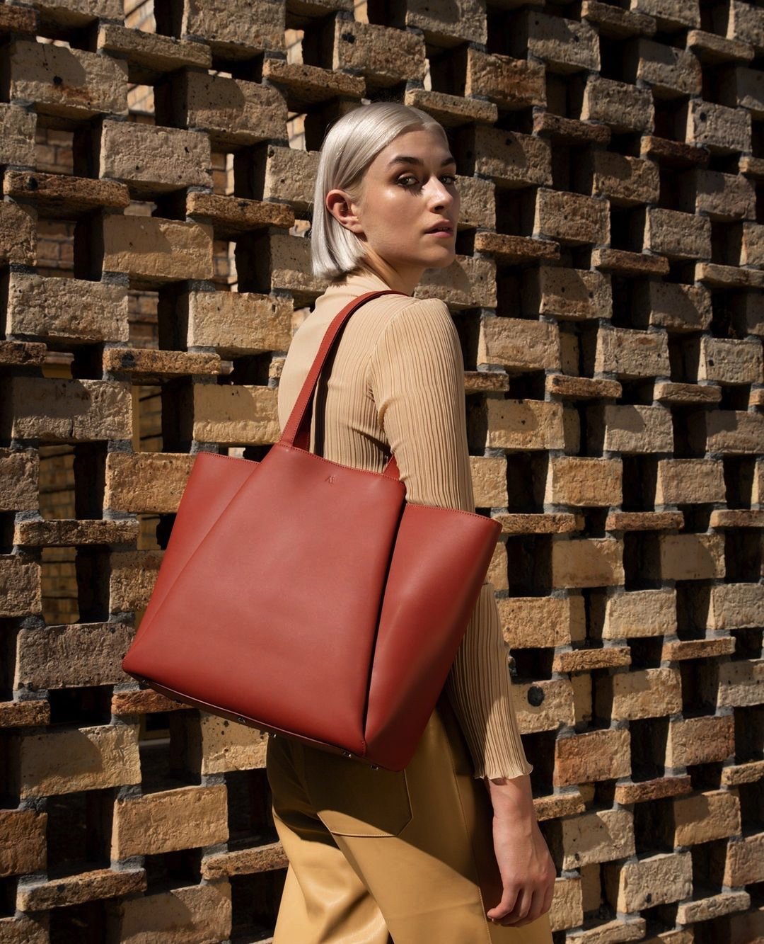 Midi Pyramid Terracotta Bag Bags