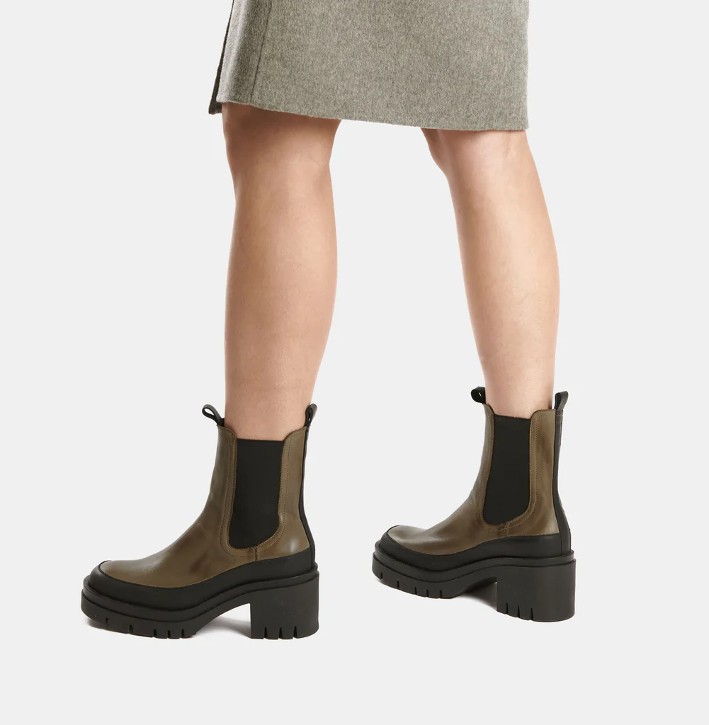 Iris Army Chelsea Boots Boots