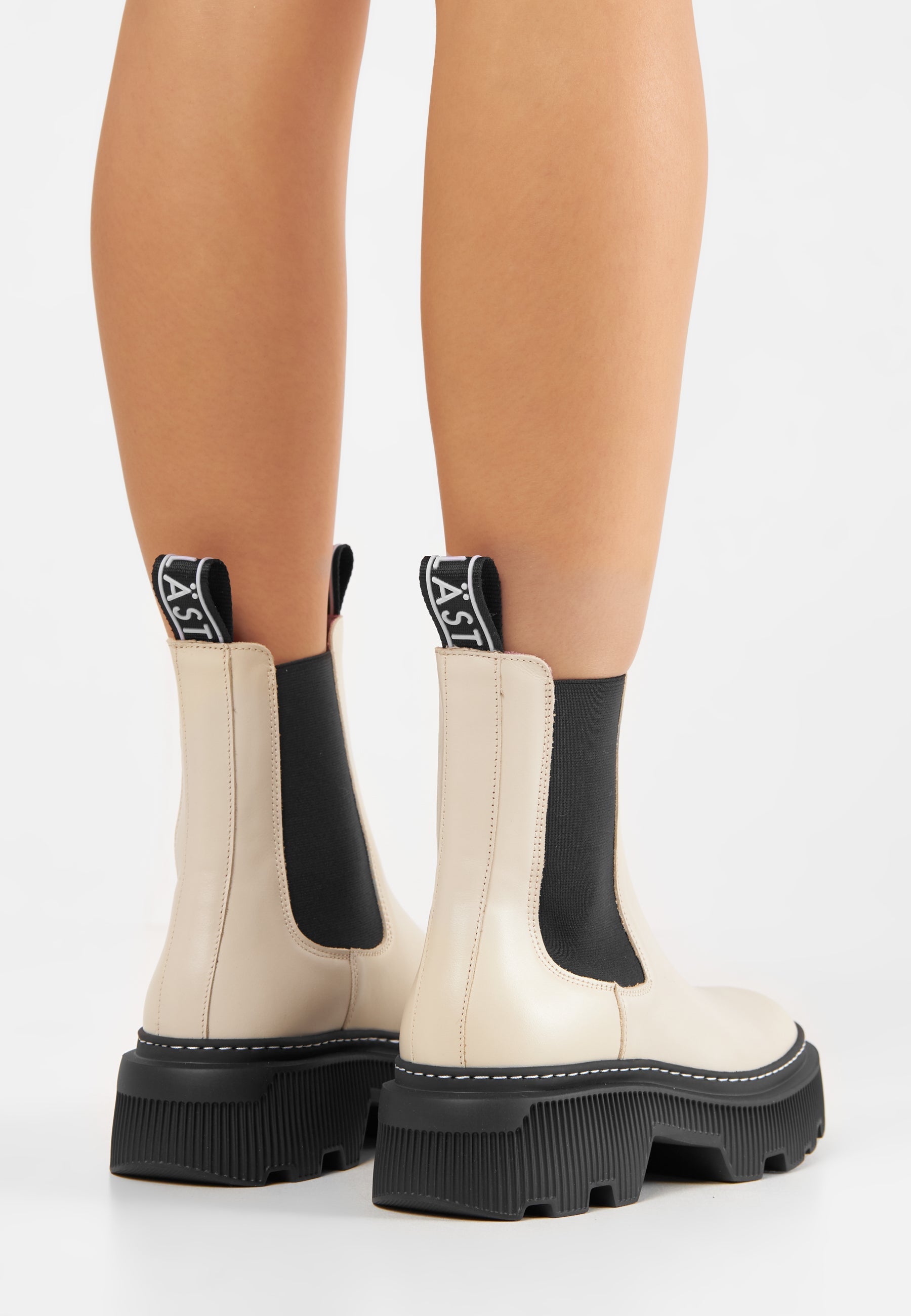 Trixy Off White Chelsea Boots LAST1698 - 8