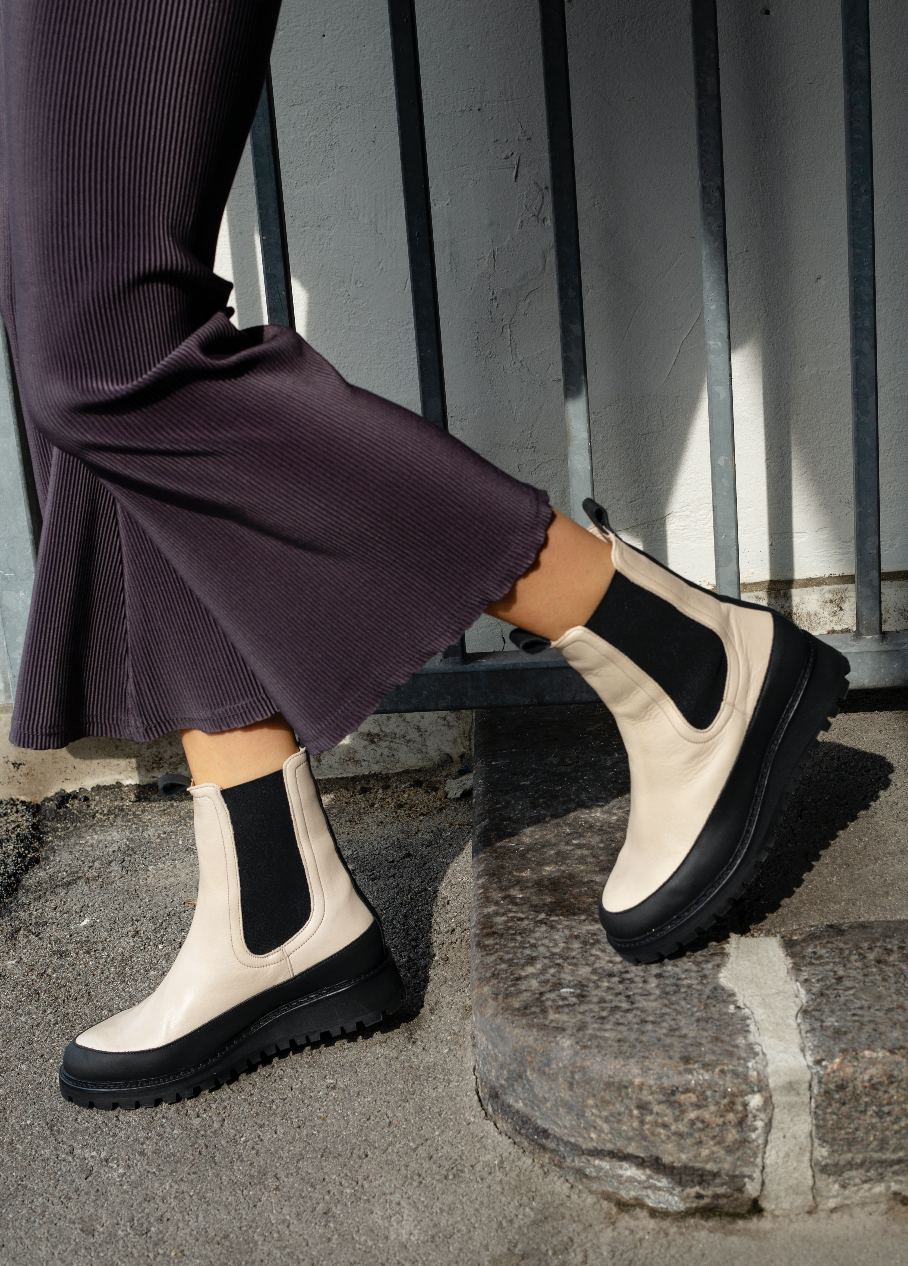 Lowa Off White Chelsea Boots 03-016-011-Off White - 02