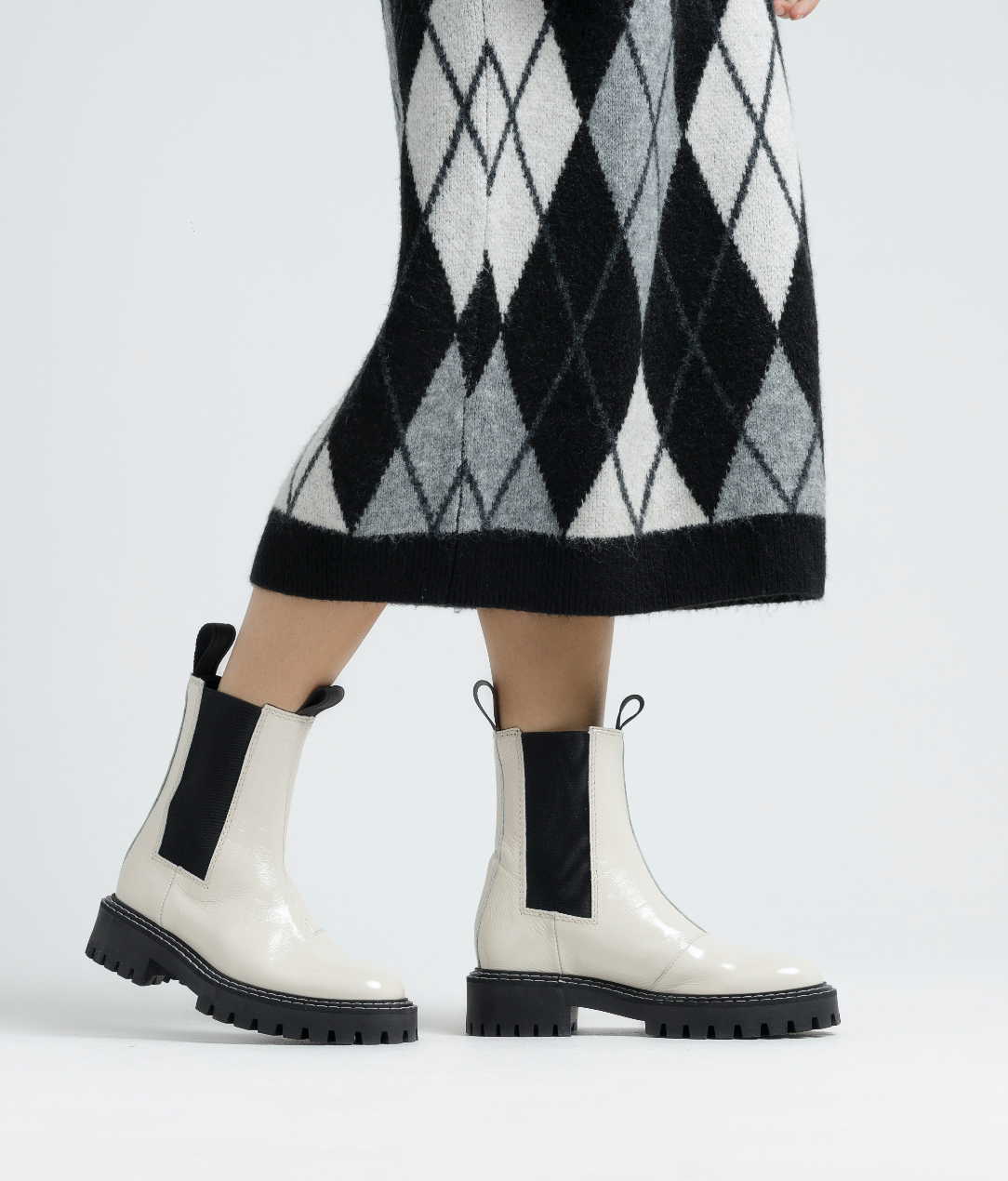 Daze Off White Patent Leather Chelsea Boots LAST1678 - 2