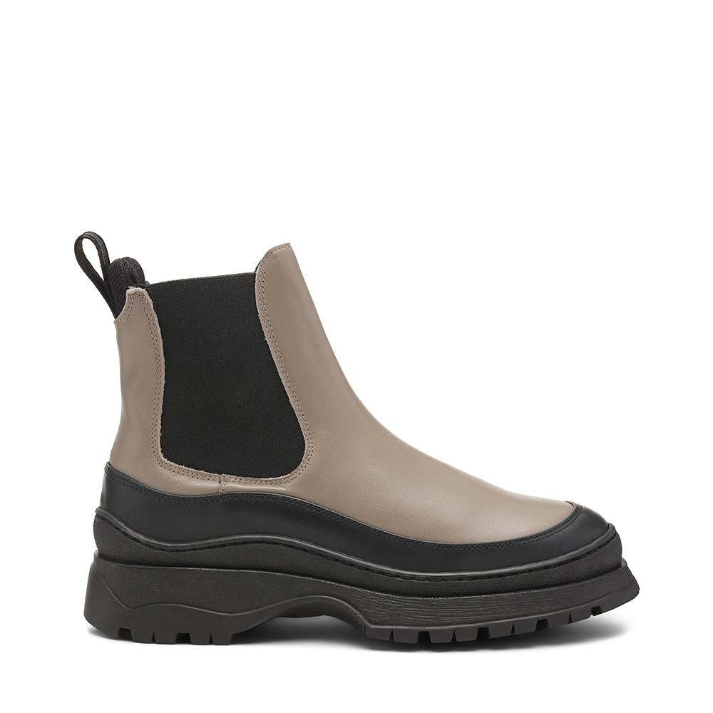 Trail Taupe Chelsea Boots LAST1379 - 01