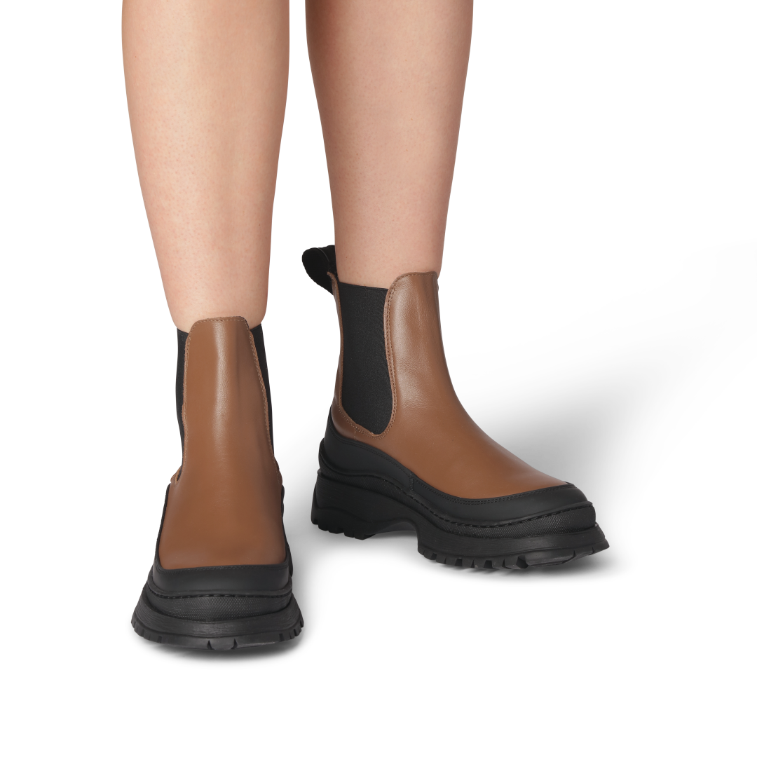 Trail Tan Chelsea Boots LAST1376 - 03