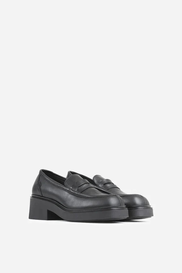 Daffey Black Loafers Loafers
