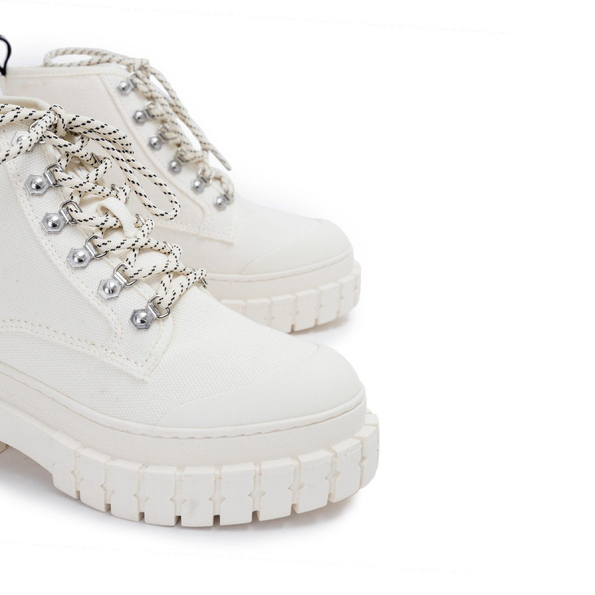 Kross Canvas Ivory Low Boots KNXEOD04WJ - 6