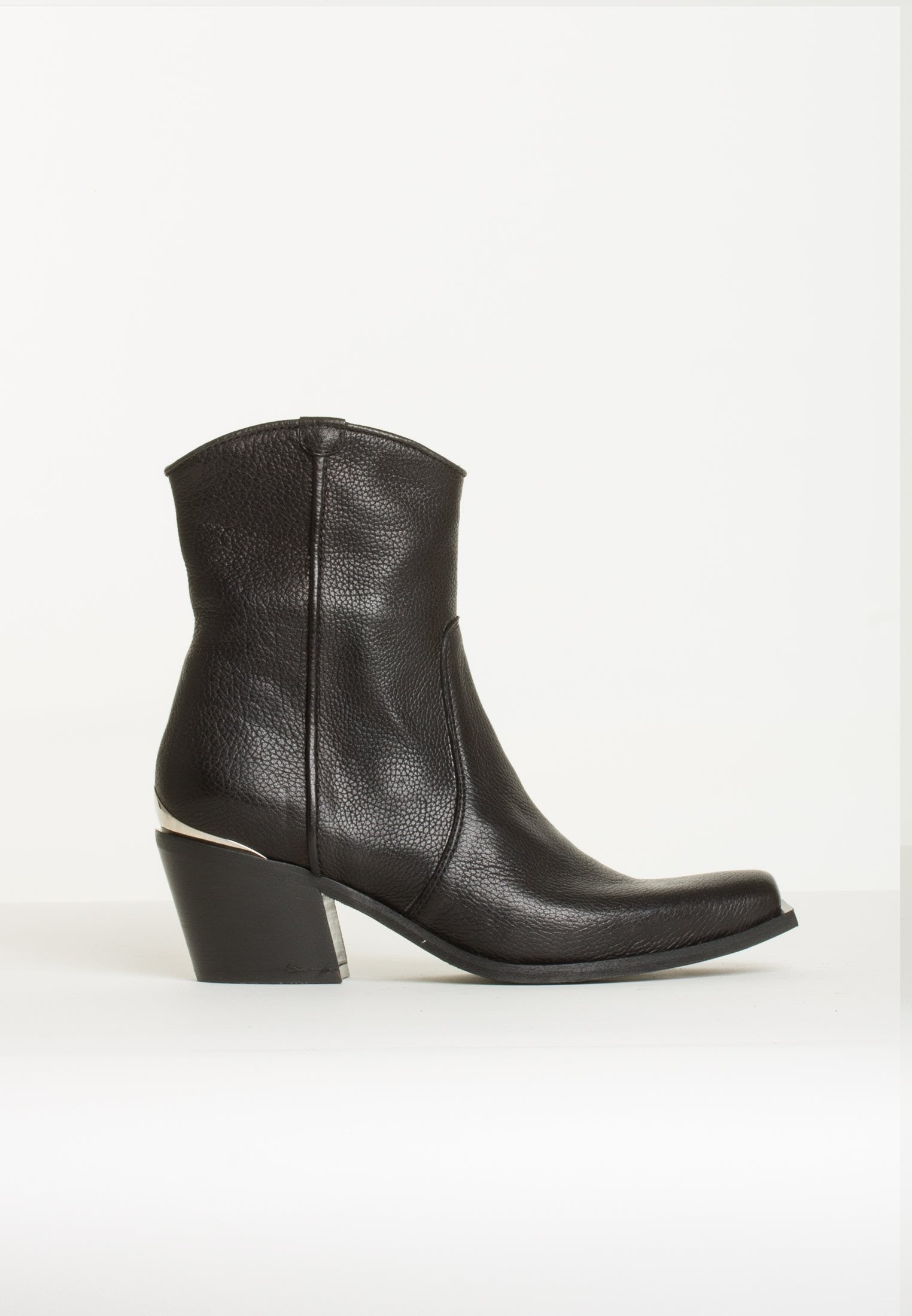 Tessa Buffalo Black Boots TESSA-BLACK-1 - 5