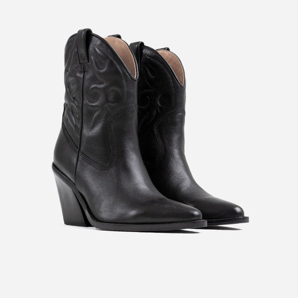 Bronx ladies hotsell boots 218