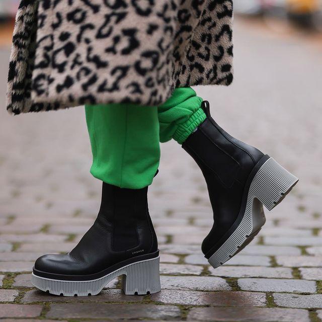 Vitello Black Mid Grey Ankle Boots CHP597 - 8
