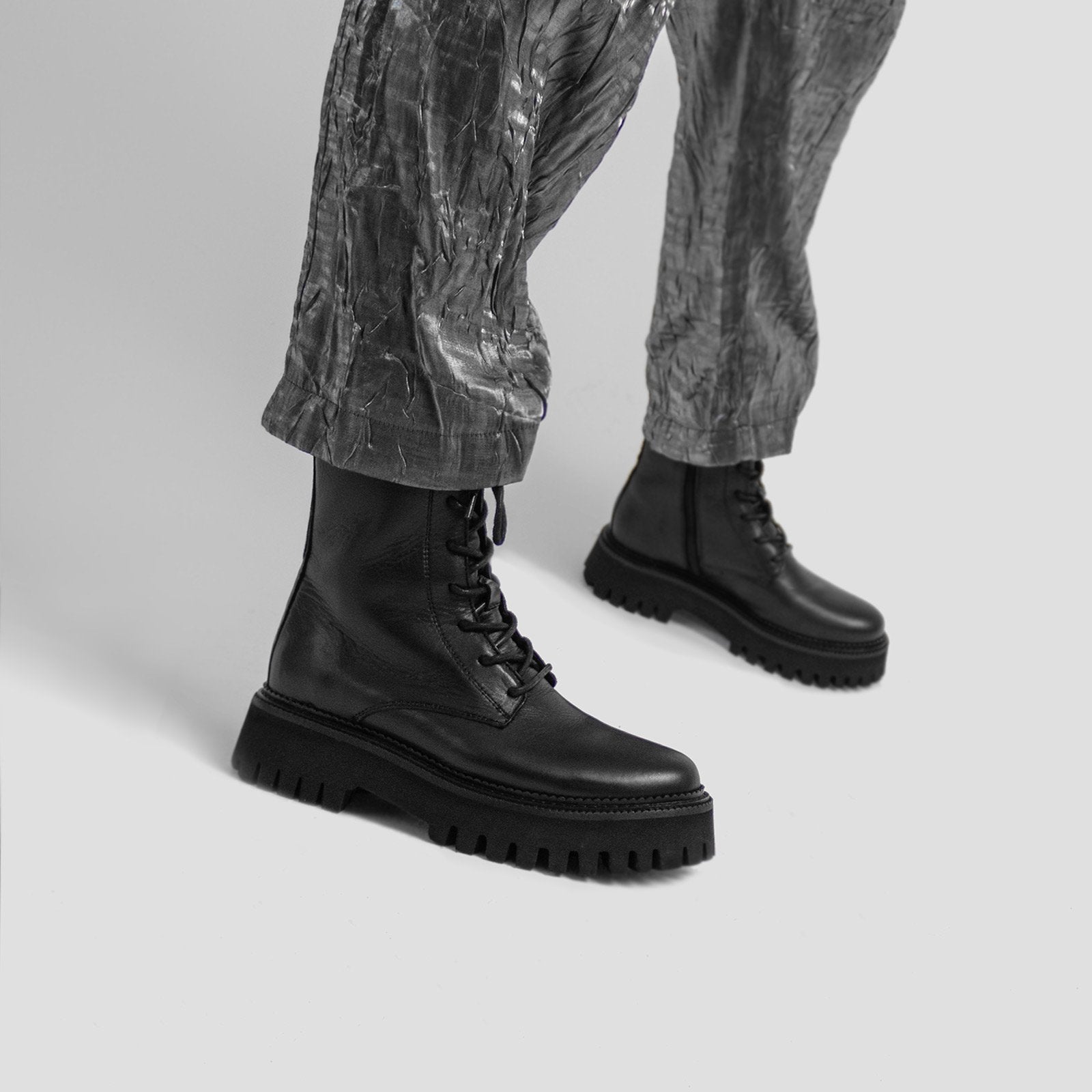 Groovy Hiking Blackl Boots 47283-A01 - 11