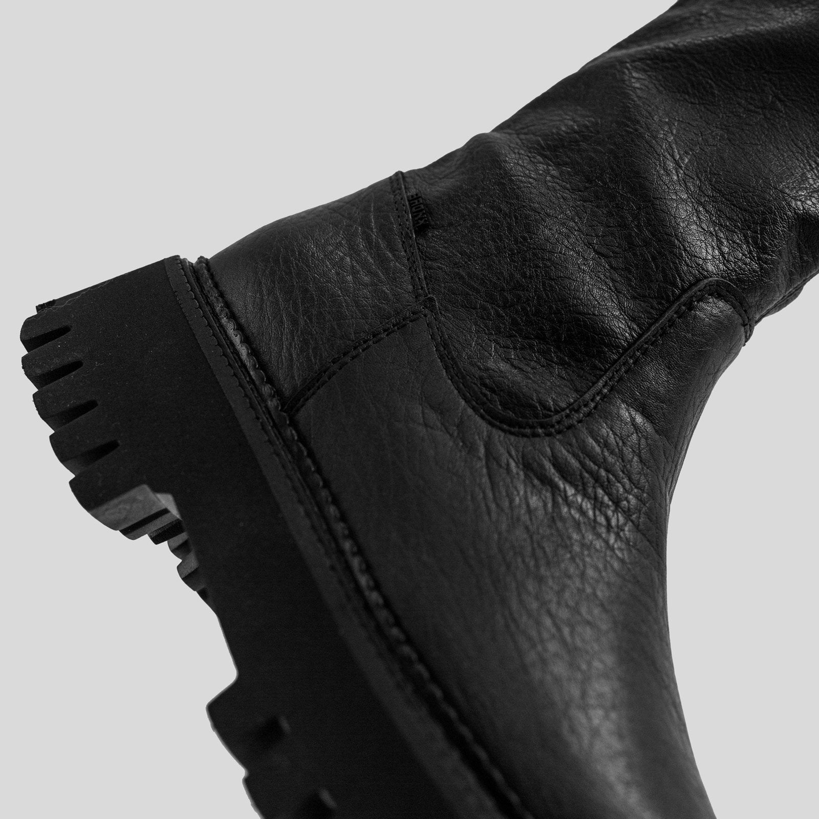 Groovy Stretch Black Chelsea Boots 47358-G01 - 06