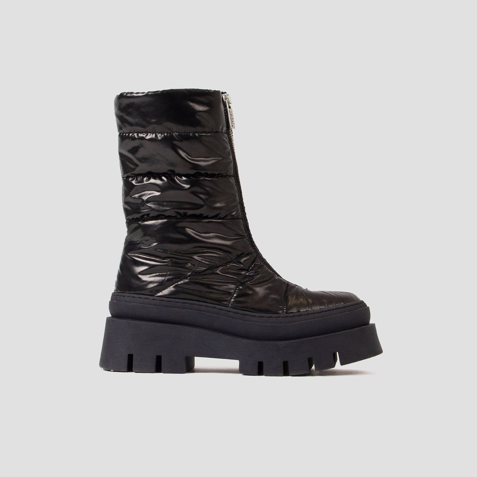 Evi-Ann Front Zip Black Chunky Boots 47379-P-01 -1