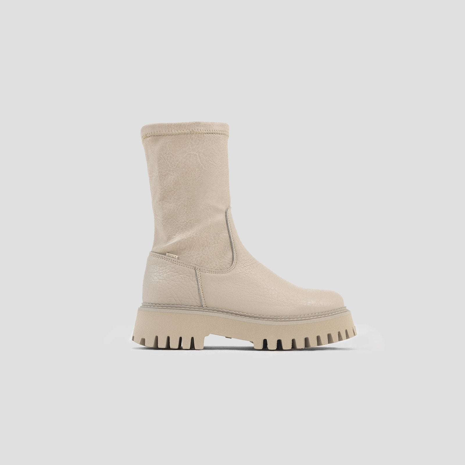 Groovy Stretch Winter White Chelsea Boots 47358-G1257 - 08