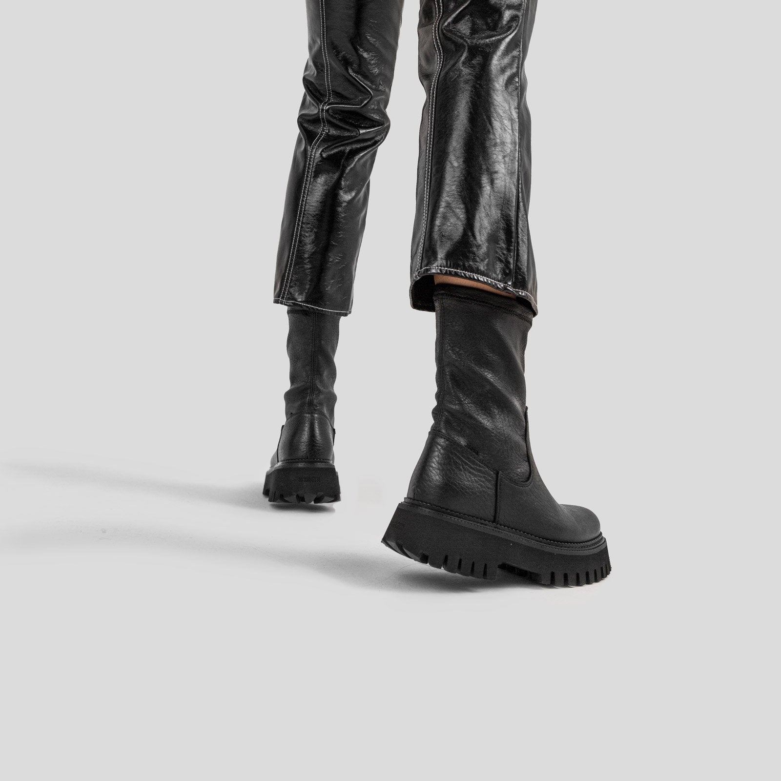 Groovy Stretch Black Chelsea Boots 47358-G01 - 03