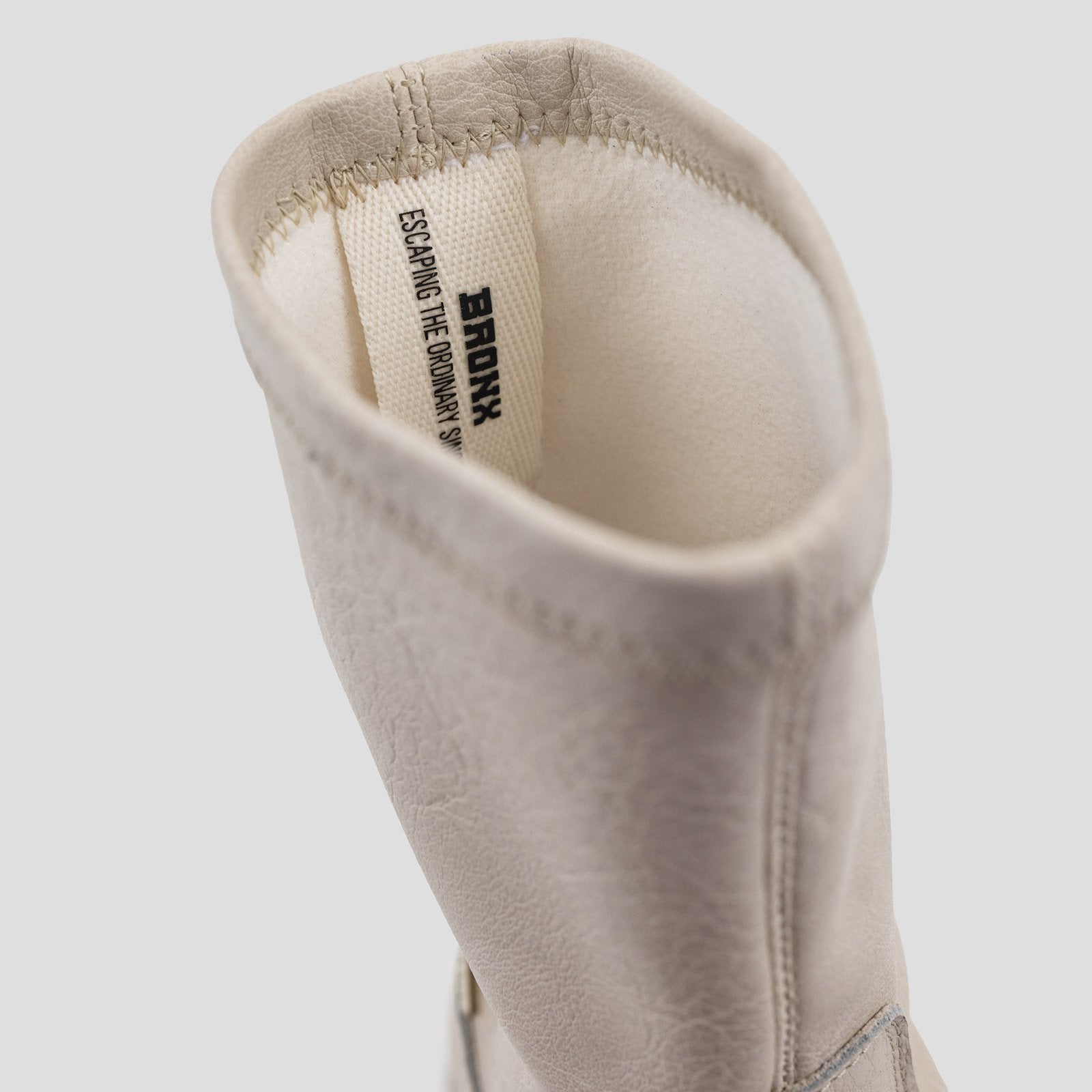 Groovy Stretch Winter White Chelsea Boots 47358-G1257 - 09