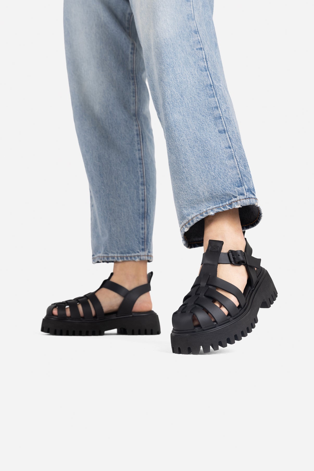 Groovy Black Chunky Sandals 84973-A-01-2