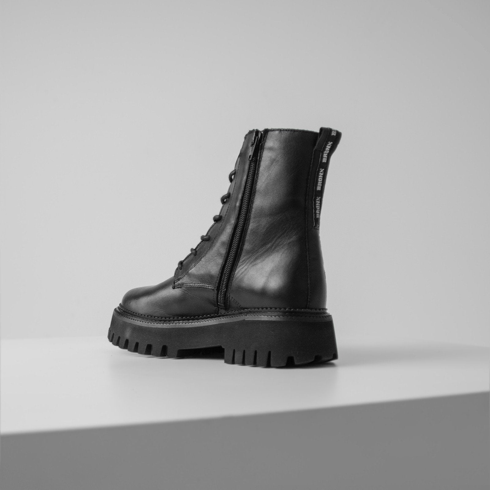 Groovy Hiking Blackl Boots 47283-A01 - 07