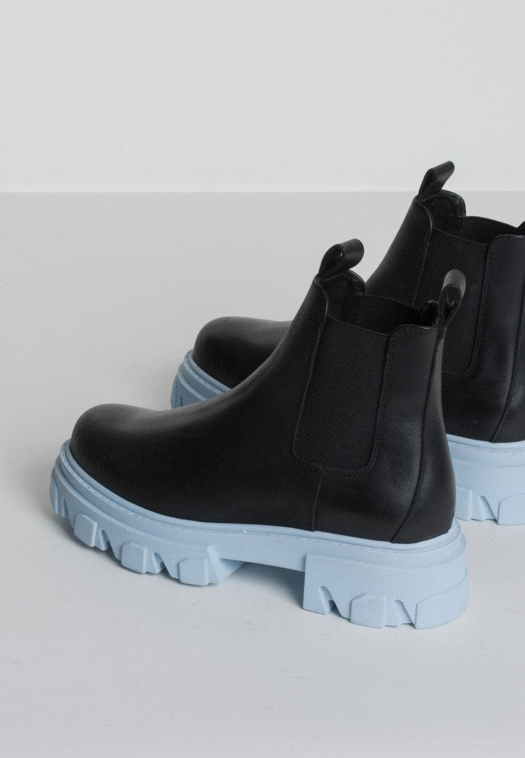 Asta Black Sky Leather Chelsea Boots Boots