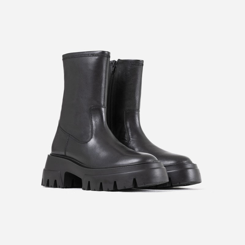 O Tizz Black Leather Ankle Boots Boots