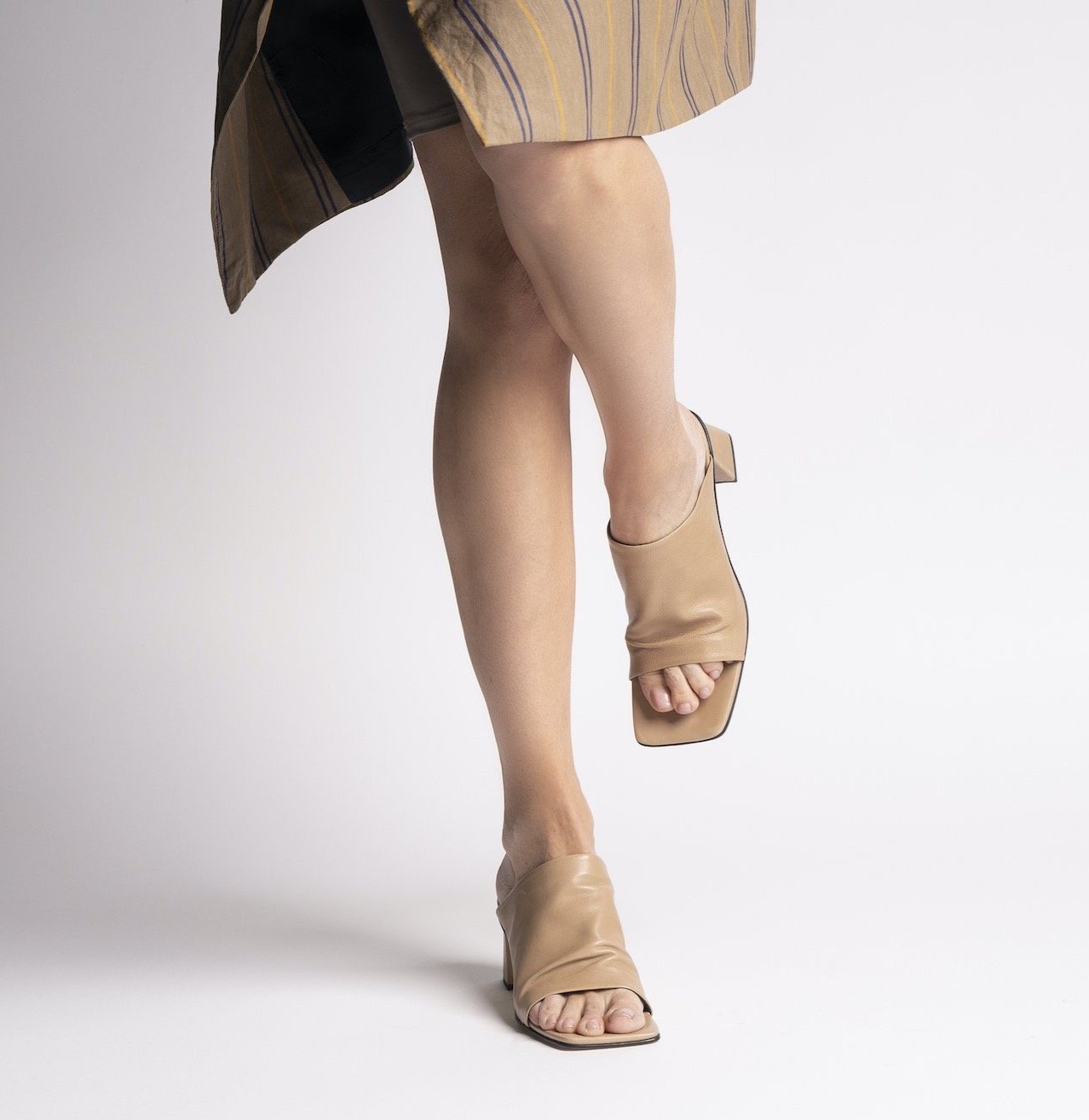 Virgi Taupe Leather Sandals - 3